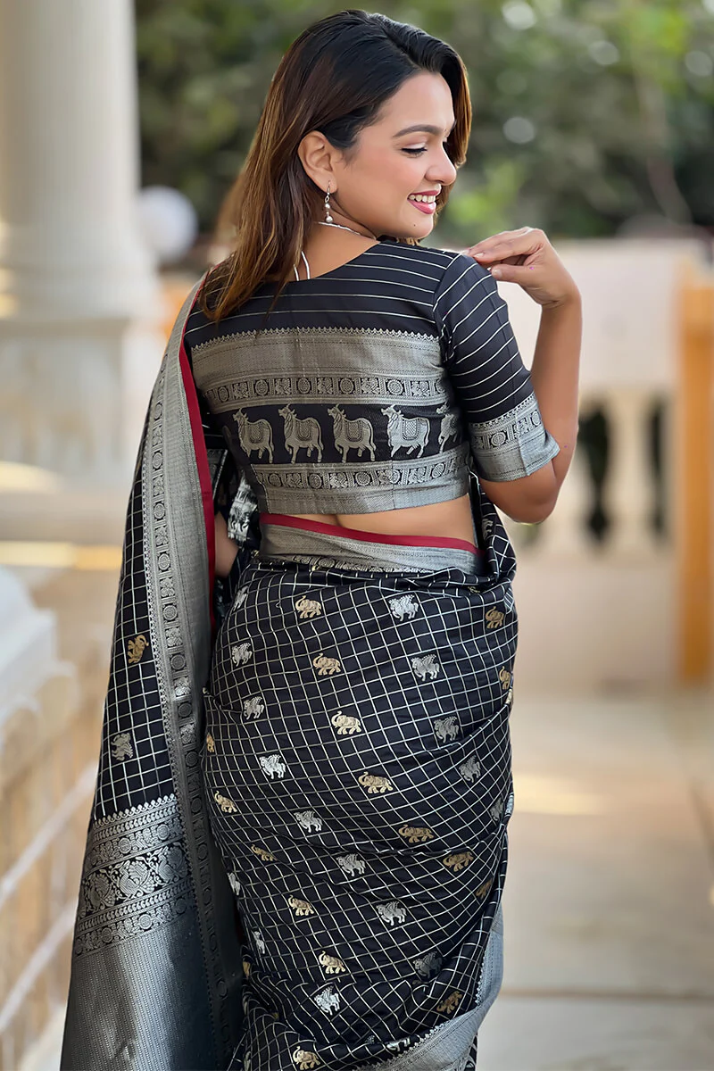 Unique Black Soft Banarasi Silk Saree With Amazing Blouse Piece - Image 4
