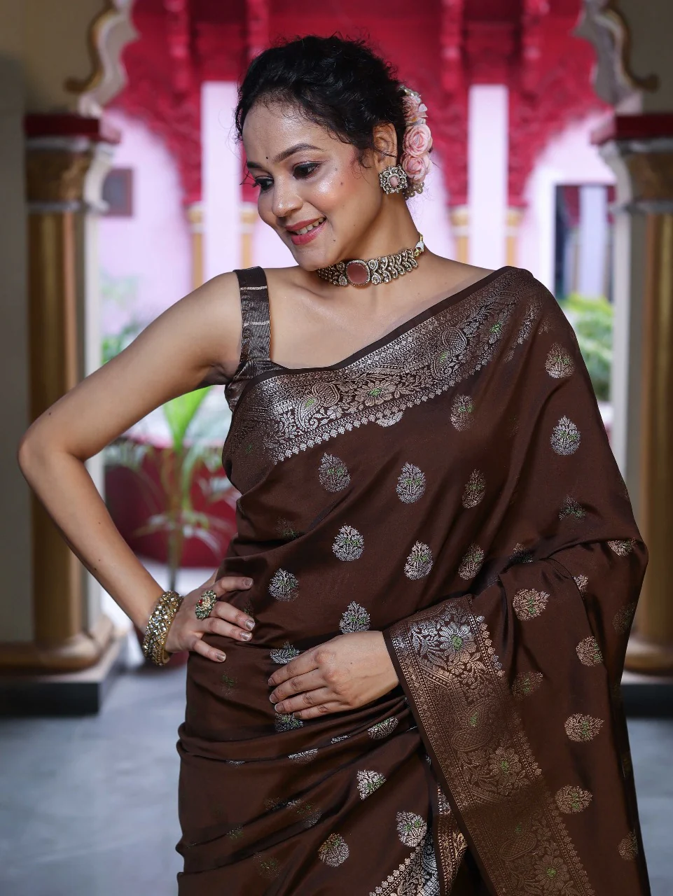 Unique Brown Pure Zari Weaving Banarasi Silk Saree With Jazzy Blouse Piece - Image 2