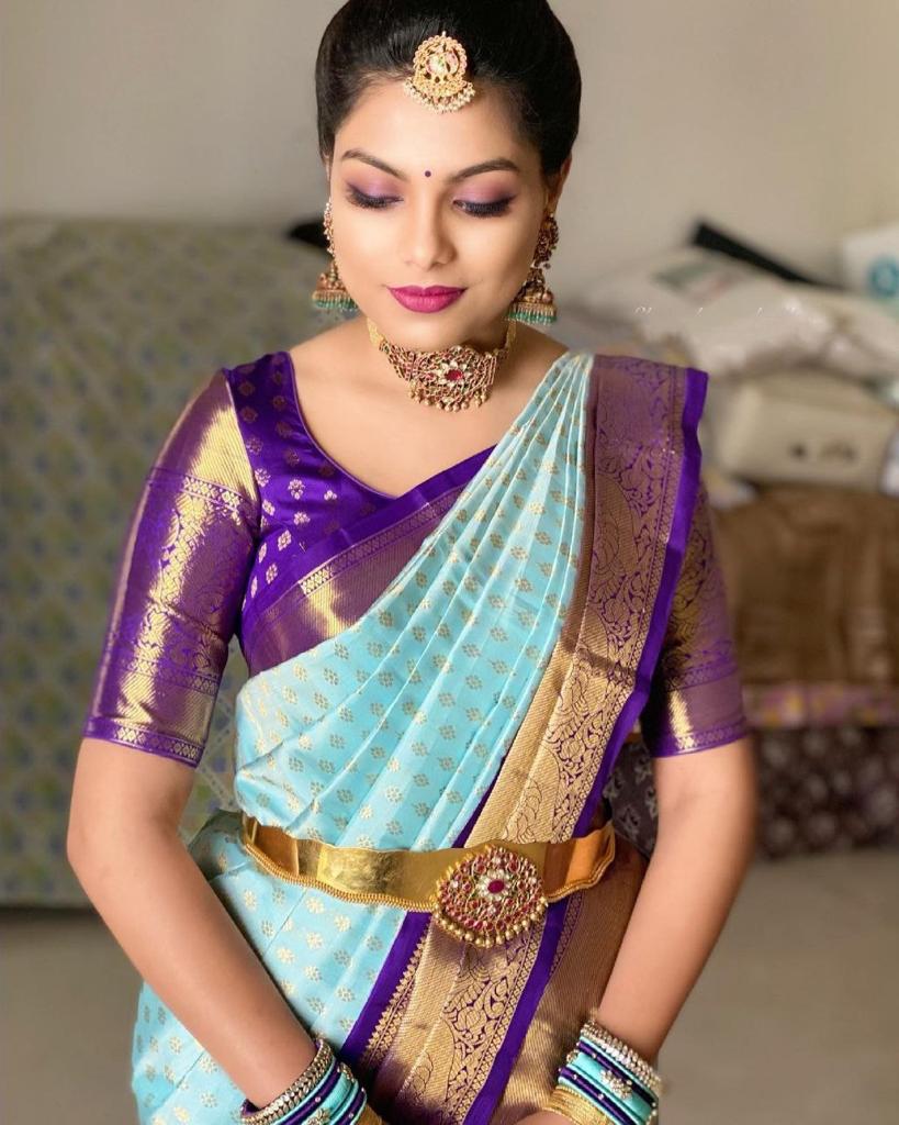Unique Firozi Soft Banarasi Silk Saree With Awesome Blouse Piece - Image 2