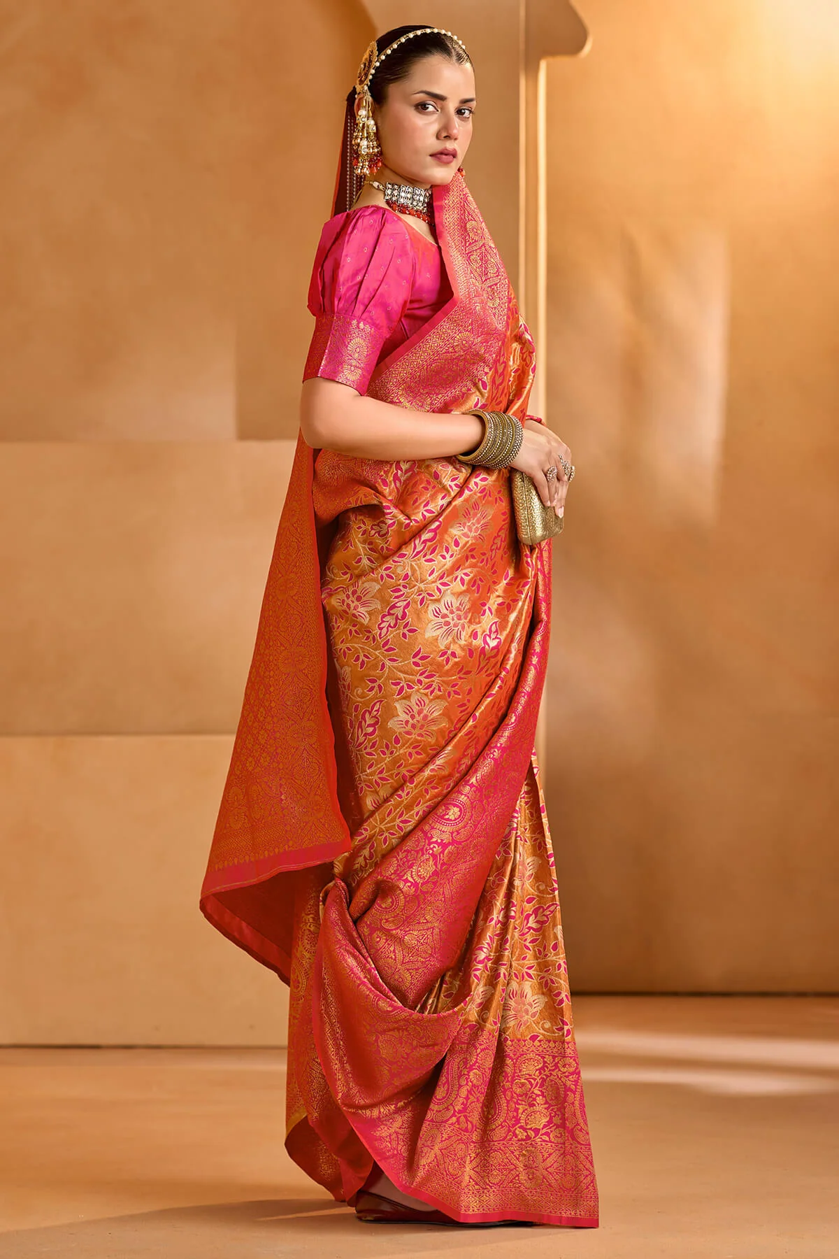 Verdant Dark Pink Kanjivaram Silk Saree With Beautiful Blouse Piece - Image 5