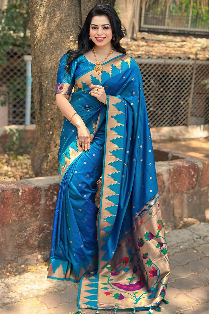 Verdant Firozi Paithani Silk Saree With Girlish Blouse Piece - Image 3