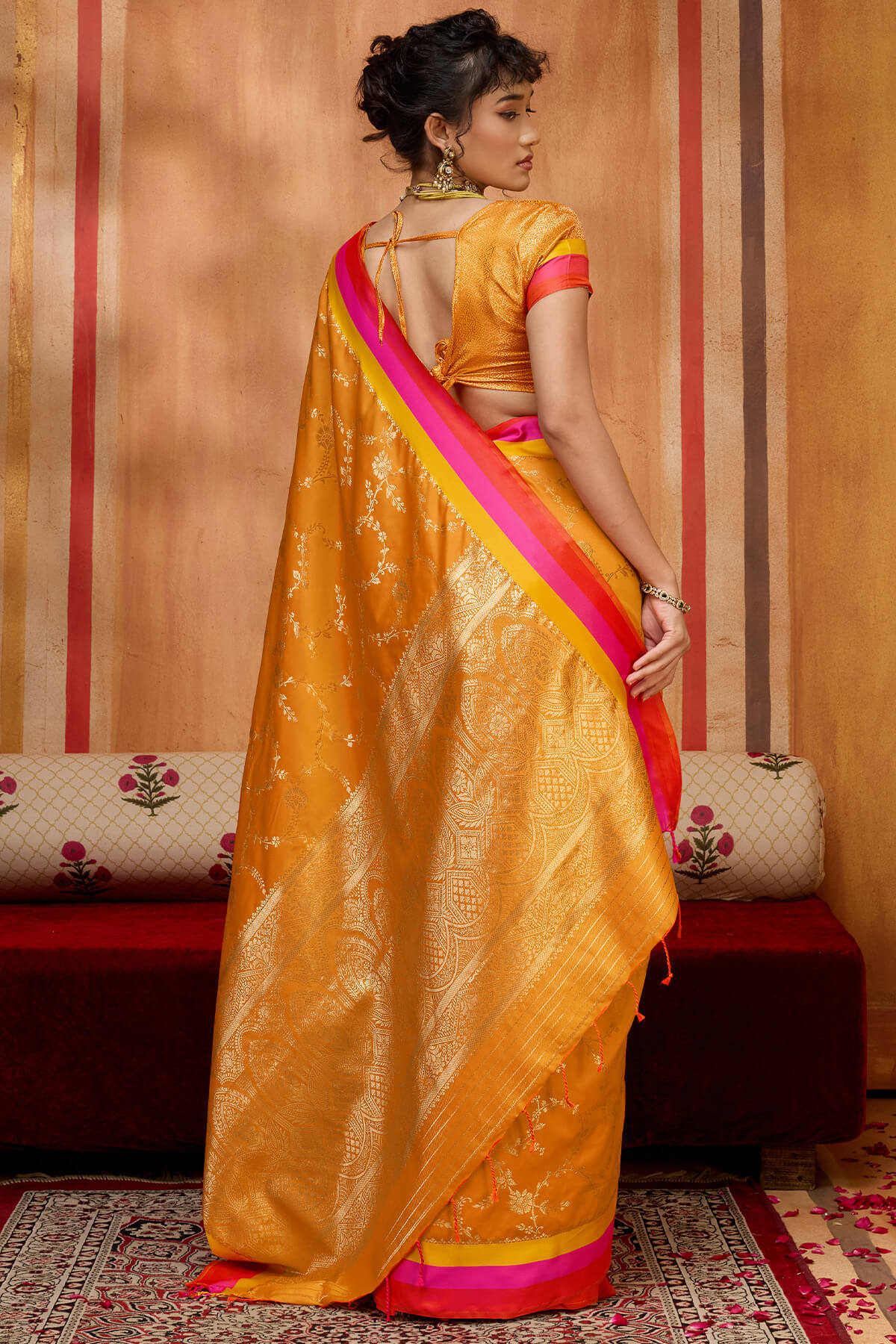 Verdant Mustard Pure Zari Weaving Banarasi Silk Saree With Evocative Blouse Piece - Image 6