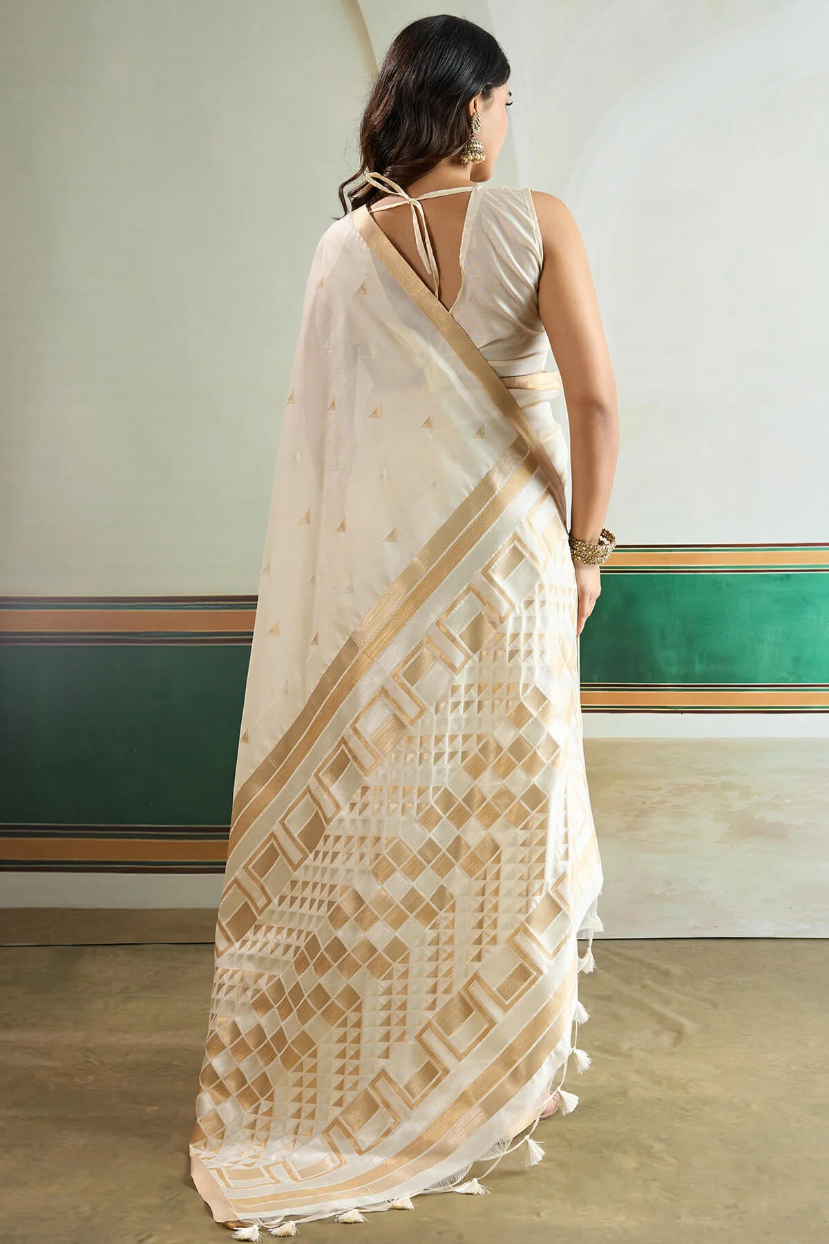 Whimsical Beige Pure Zari Weaving Banarasi Tussar Silk Saree With Aplomb Blouse Piece - Image 6