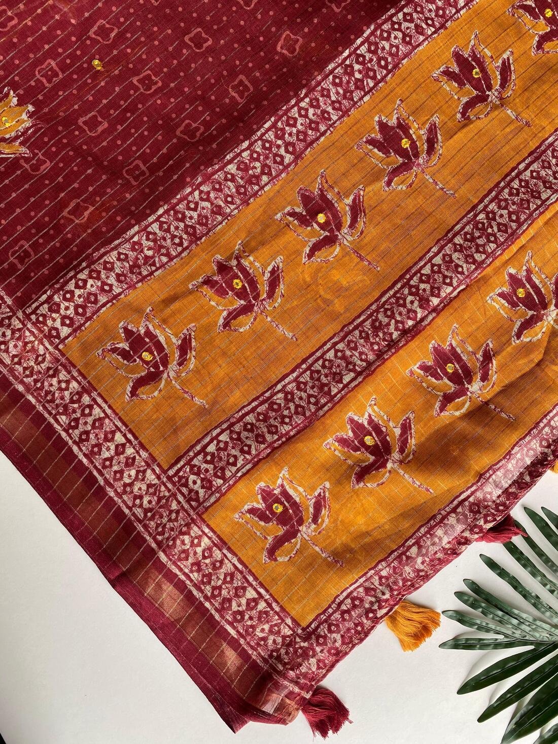 Winsome Maroon Printed Linen Silk Saree With Grandiose Blouse Piece - Image 4