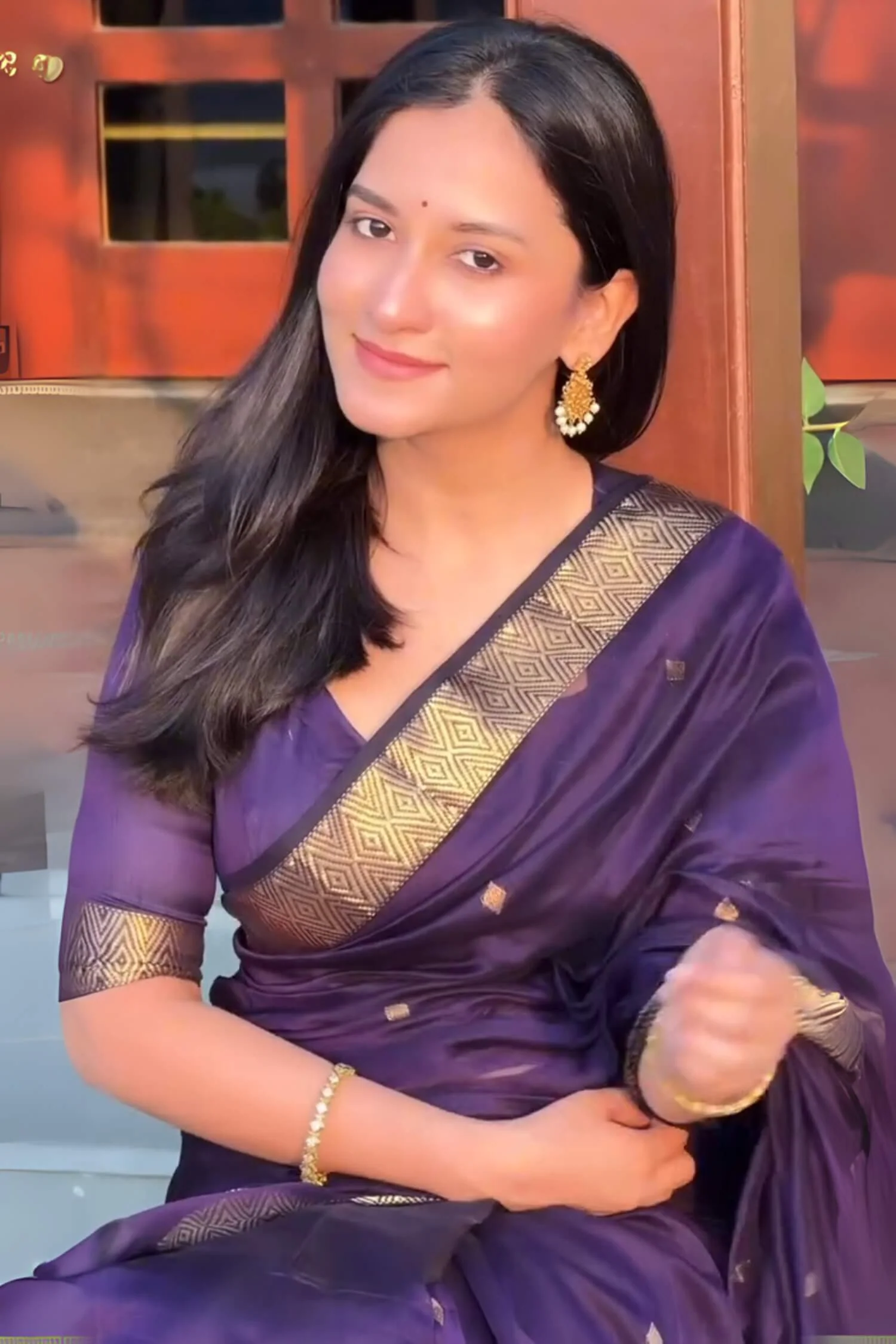 Winsome Purple Cotton Silk Saree With Forbearance Blouse Piece - Image 5