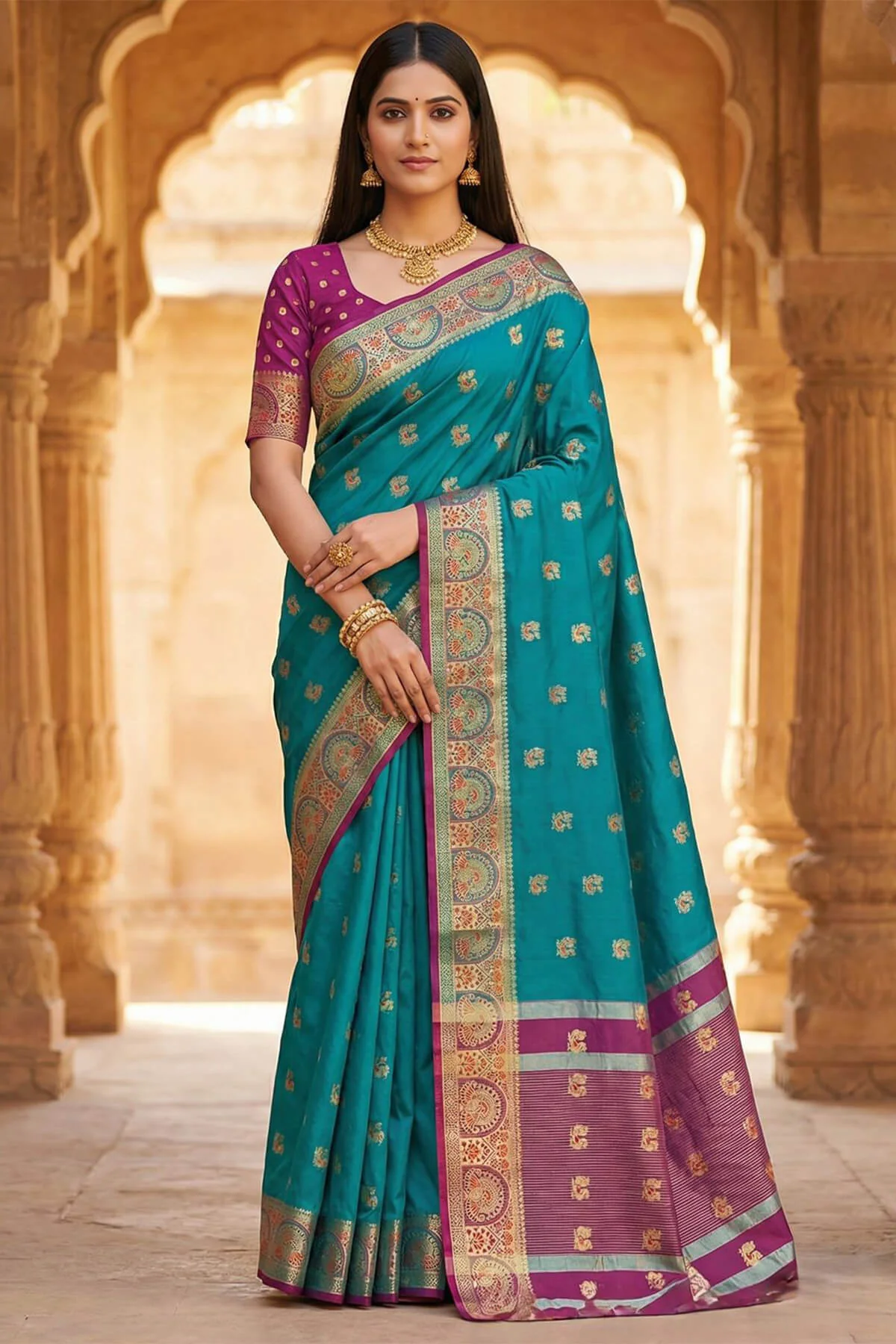 Winsome Rama Pure Zari Weaving Banarasi Silk Saree With Allure Blouse Piece