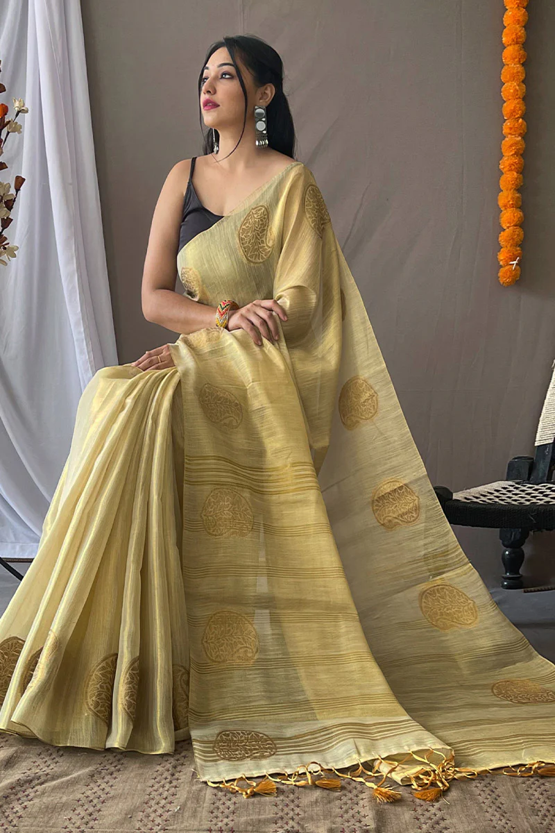 Woebegone Pista Soft Banarasi Tissue Silk Saree With Amiable Blouse Piece - Image 3