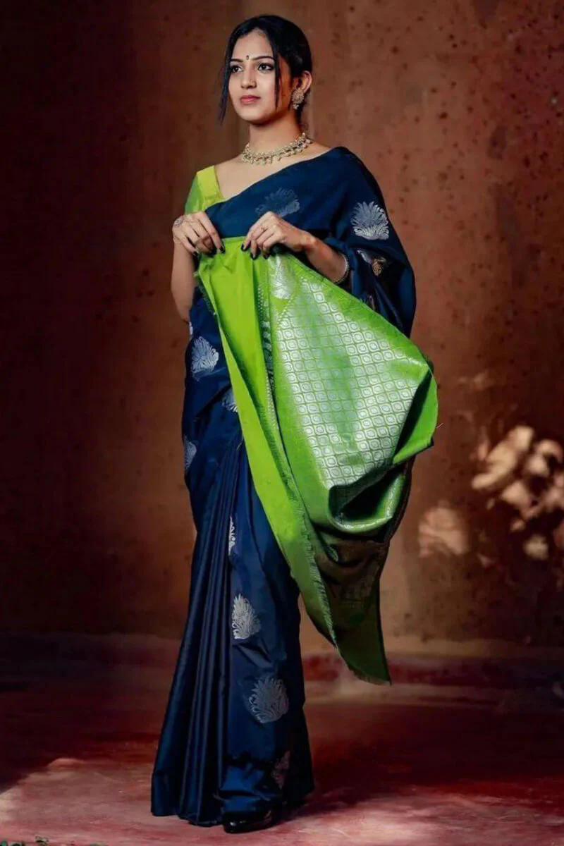Wonderful Navy Blue Soft Silk Saree With Pretty Blouse Piece - Image 3