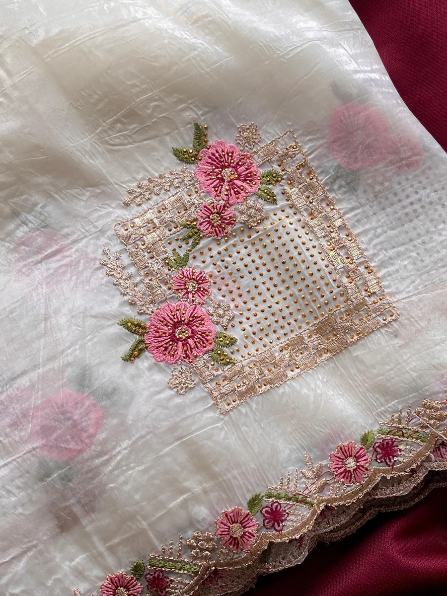 Wonderful Off White Embroidery Work Crush Silk Saree With Inspiring Blouse Piece - Image 6
