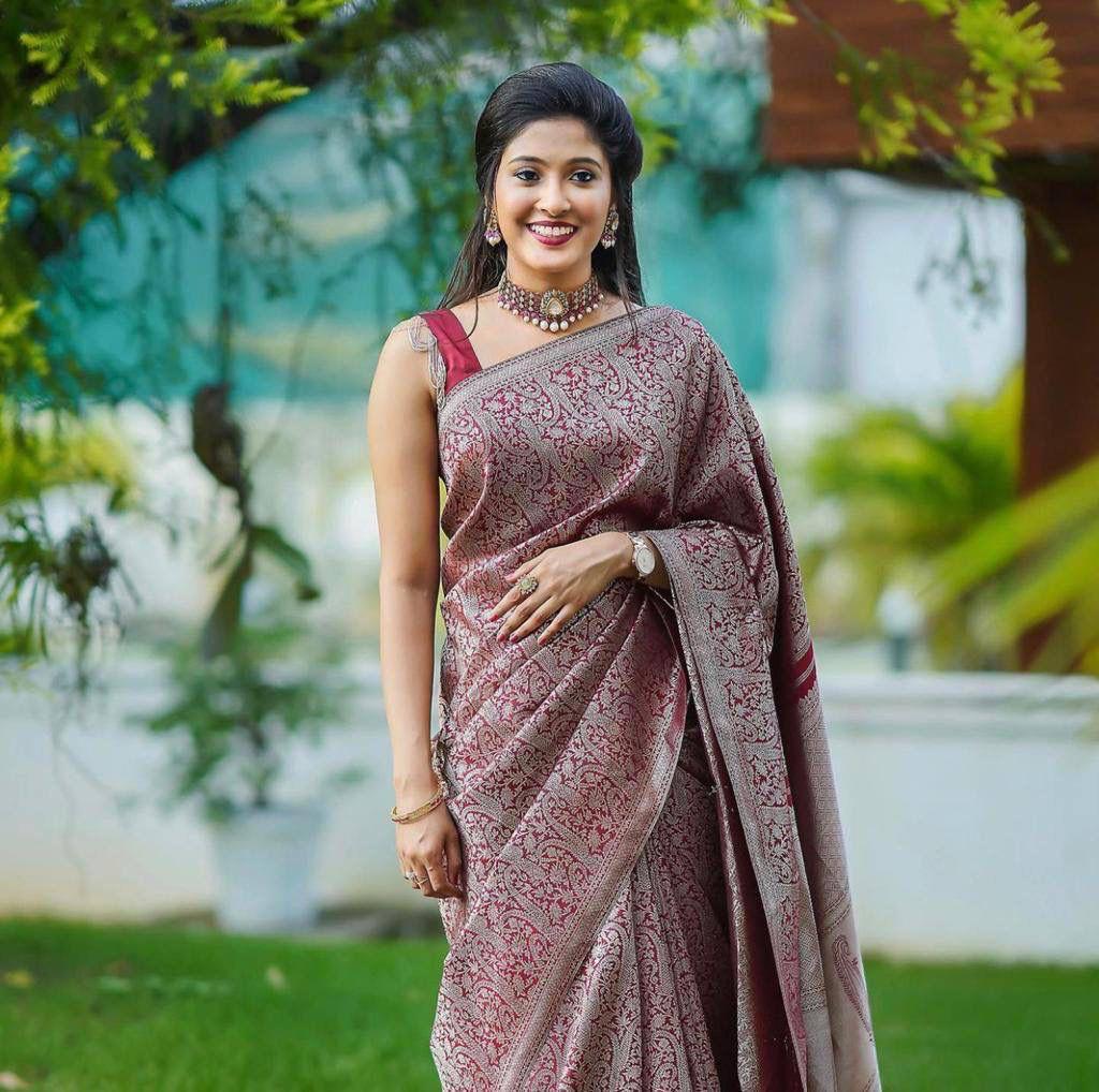 Wonderful Wine Soft Banarasi Silk Saree with Stylish Blouse Piece - Image 4